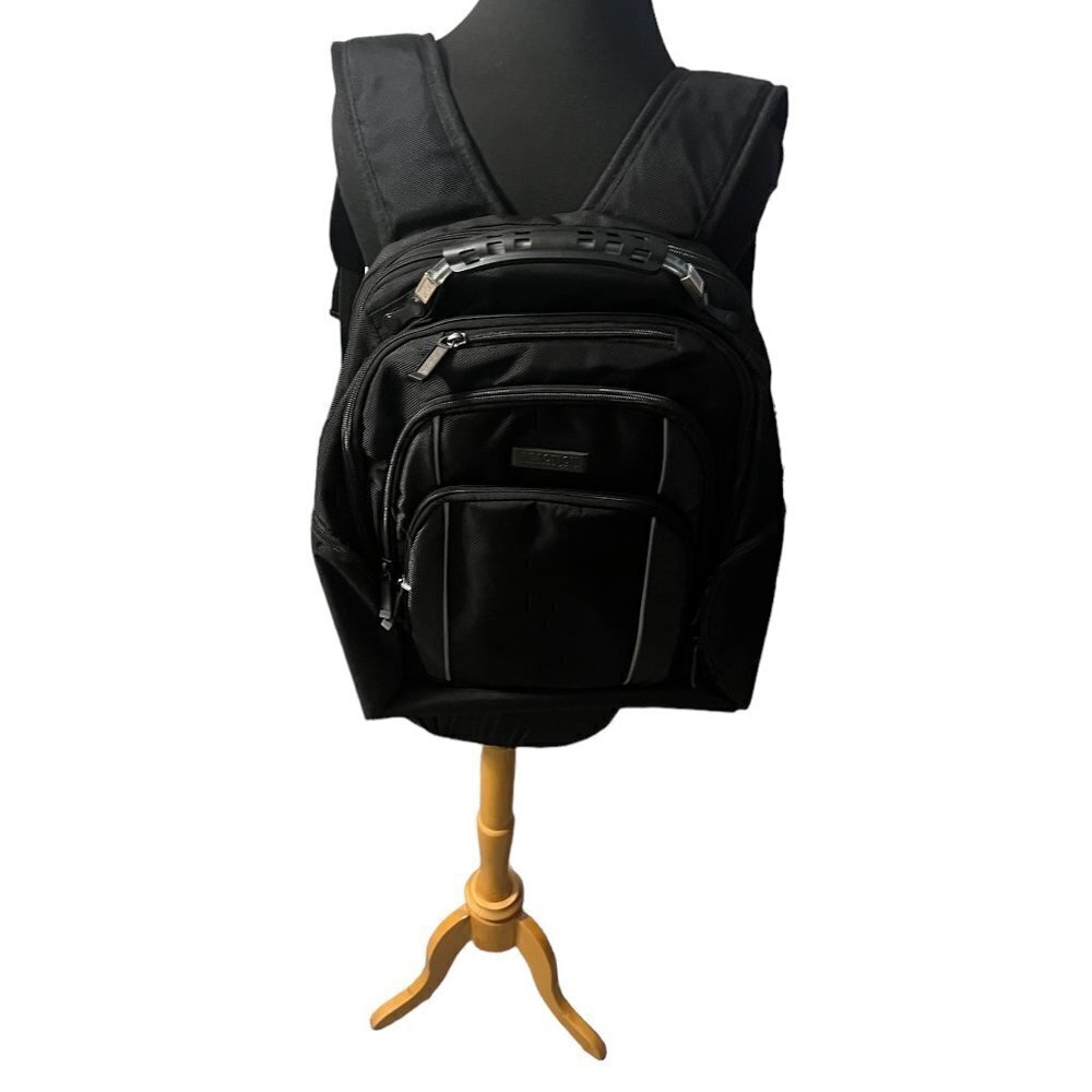 Kenneth Cole REACTION "Easy As Pie" Black16" Laptop Backpack Bag‎ Luggage Unisex